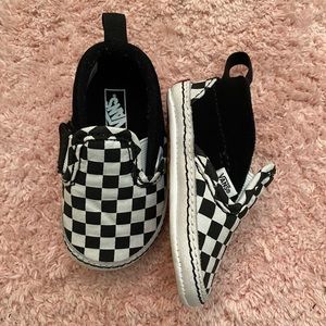 Checkered infant vans
